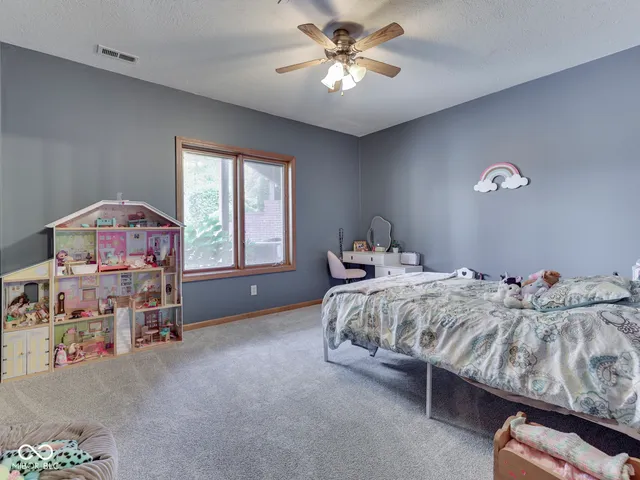 $559,900 | 2405 Valley Court, Shelbyville, IN 46176