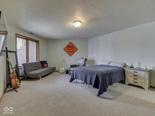 $559,900 | 2405 Valley Court, Shelbyville, IN 46176