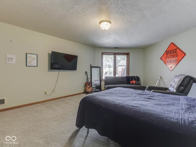 $559,900 | 2405 Valley Court, Shelbyville, IN 46176