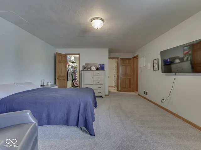 $559,900 | 2405 Valley Court, Shelbyville, IN 46176