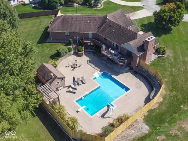 $559,900 | 2405 Valley Court, Shelbyville, IN 46176