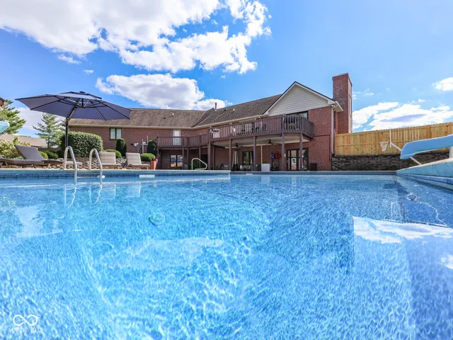 $559,900 | 2405 Valley Court, Shelbyville, IN 46176