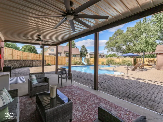 $559,900 | 2405 Valley Court, Shelbyville, IN 46176