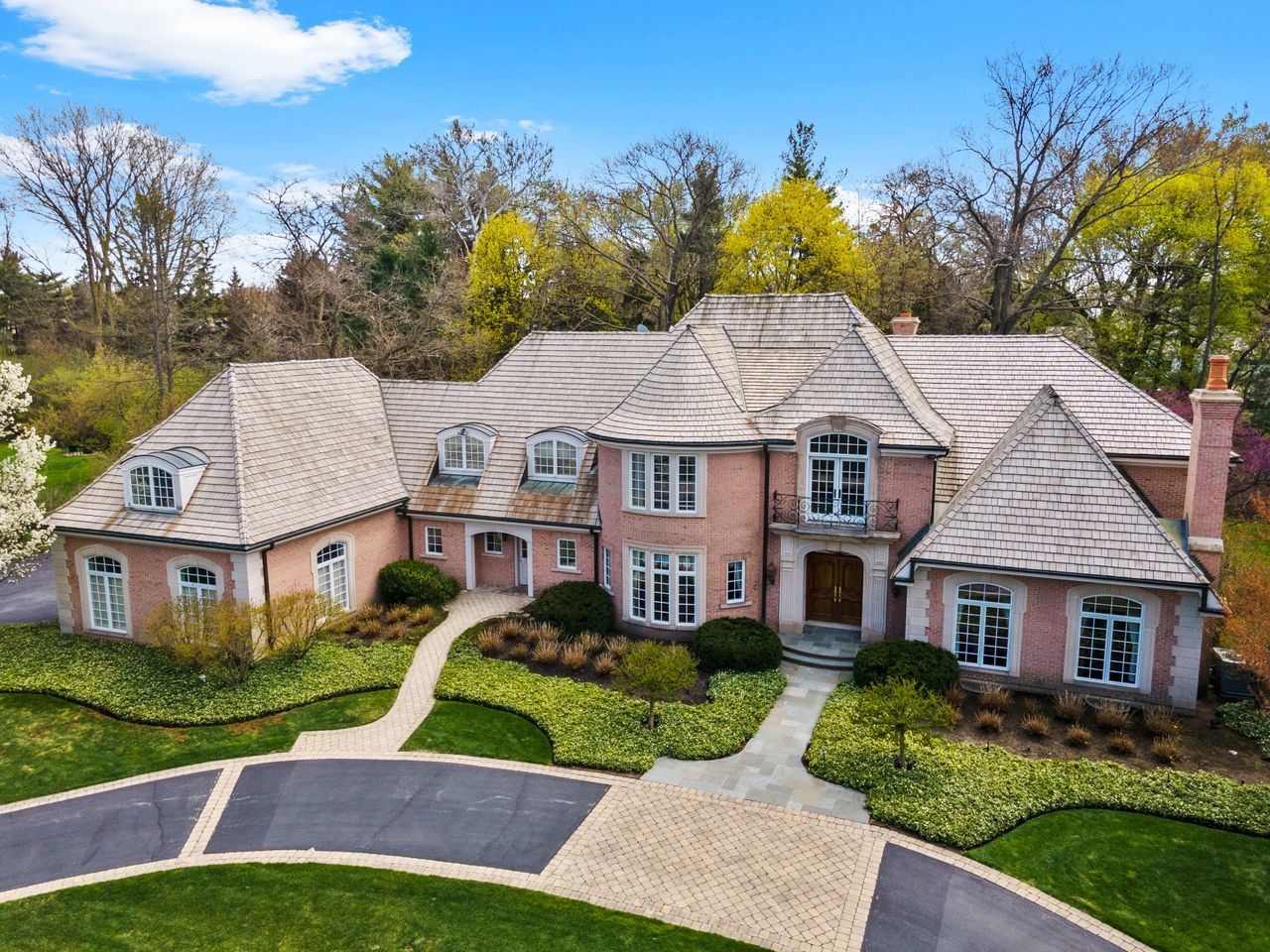 117 Woodley Road Winnetka, IL 60093 - Photo 2 of 55
