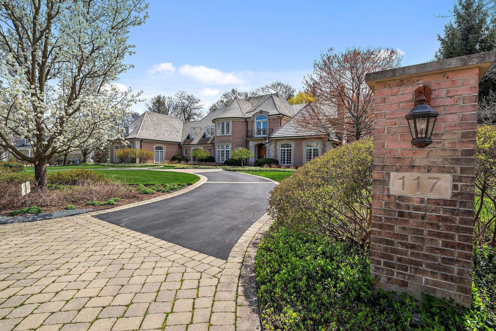 117 Woodley Road Winnetka, IL 60093 - Photo 12 of 55