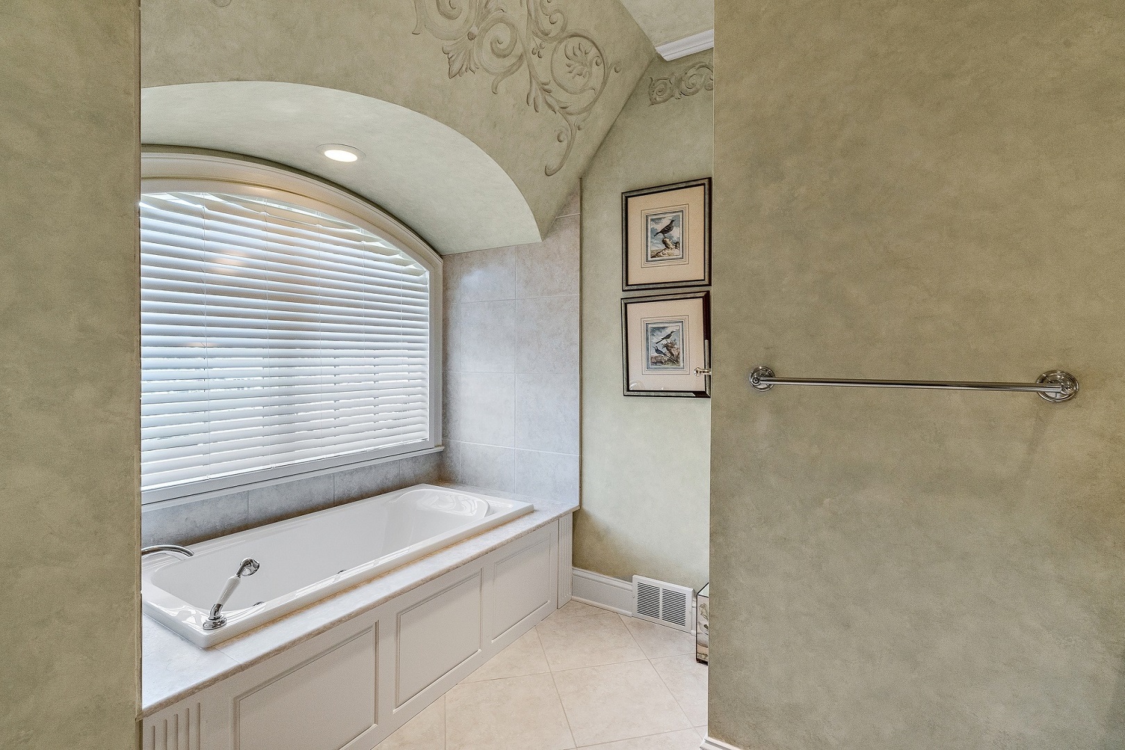 117 Woodley Road Winnetka, IL 60093 - Photo 43 of 55