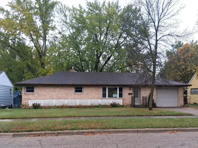 $245,000 | 904 3rd Street South, Cold Spring, MN 56320
