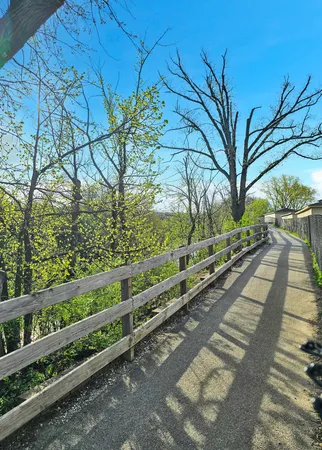 $259,900 | 500 Valley Drive, Unit 100, Naperville, IL 60563