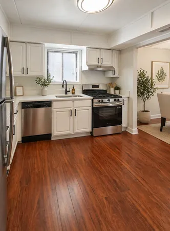 $259,900 | 500 Valley Drive, Unit 100, Naperville, IL 60563