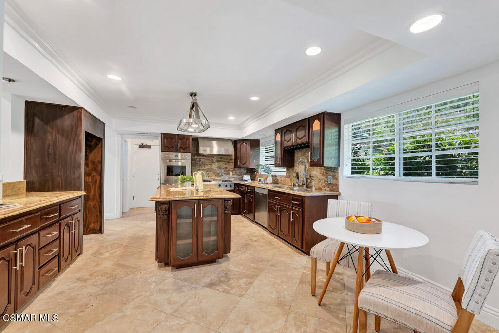 1631 Hauser Circle Thousand Oaks, CA 91362 - Photo 17 of 56 1631 Hauser Cir, Thousand Oaks- HsHProd-