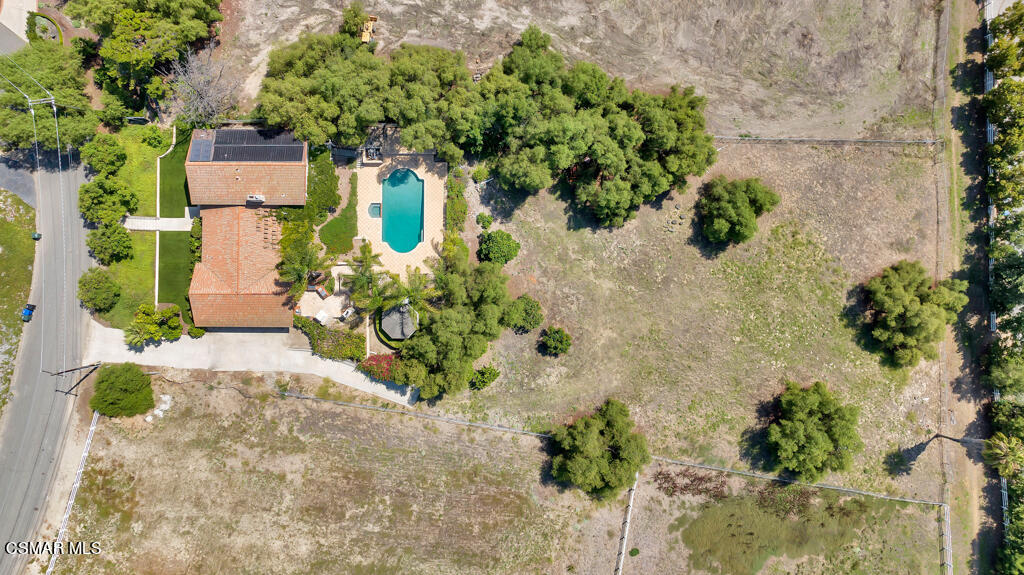 1631 Hauser Circle Thousand Oaks, CA 91362 - Photo 2 of 56 view of a yard with plants