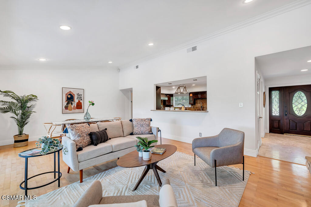 1631 Hauser Circle Thousand Oaks, CA 91362 - Photo 9 of 56 a living room with furniture and a flat screen tv