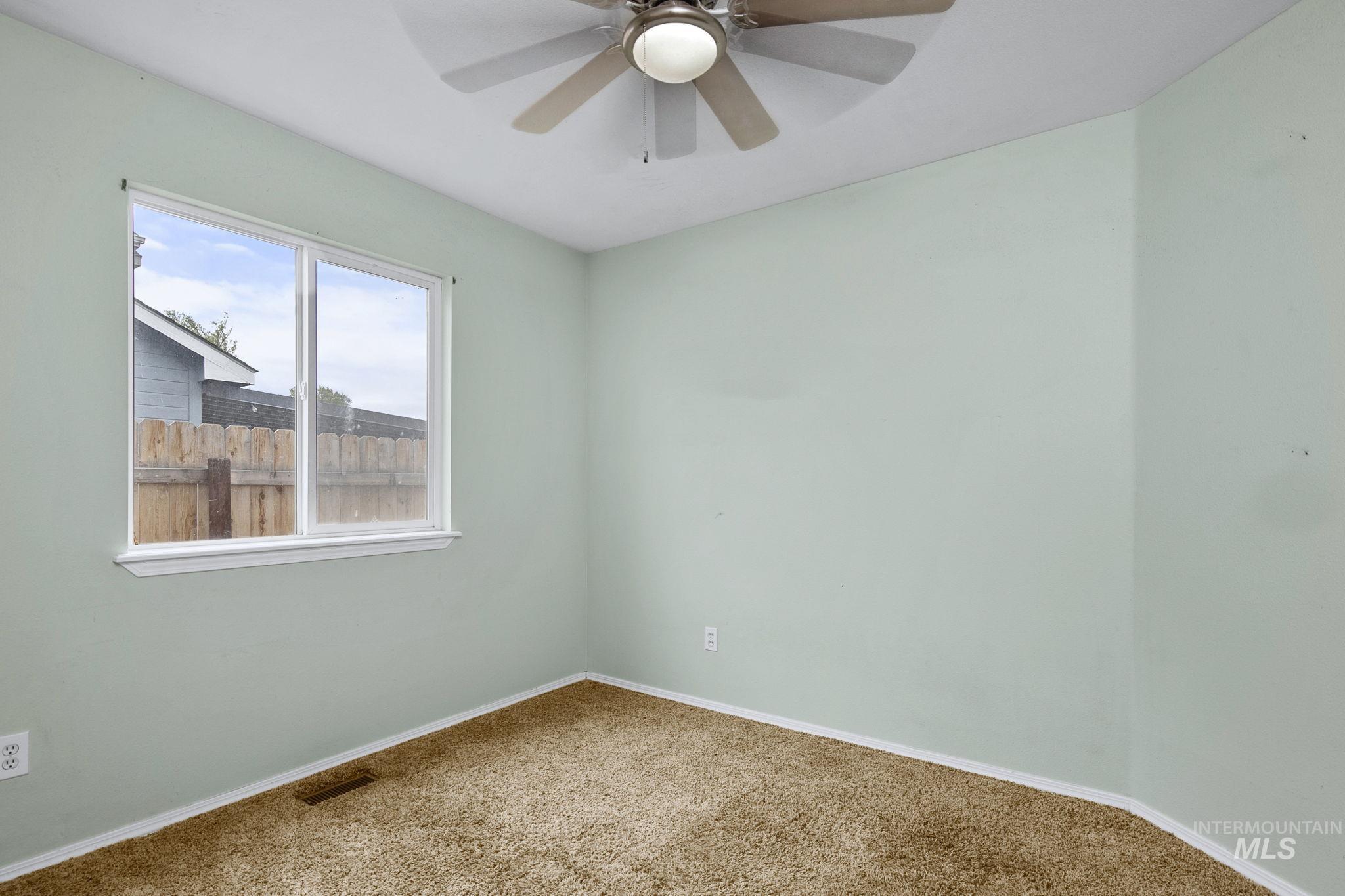 899 Blue Grass Way Middleton, ID 83644 - Photo 14 of 38