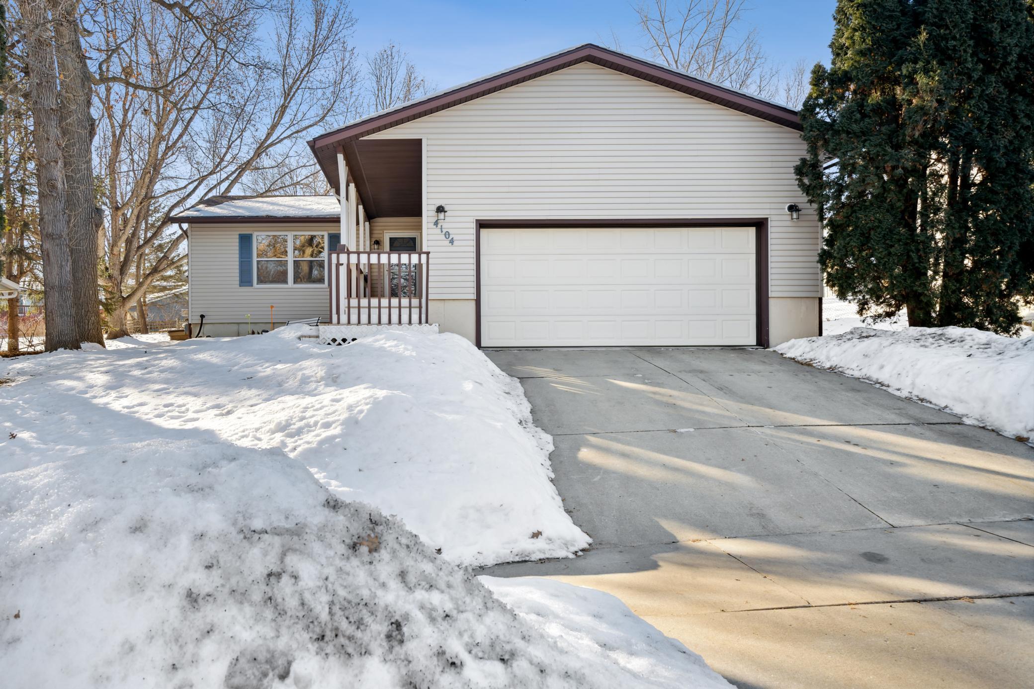 4104 2nd Place Northwest Rochester, MN 55901 - Photo 1 of 27
