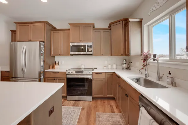 $699,900 | 2826 Yahara Drive, Summit, WI 53066