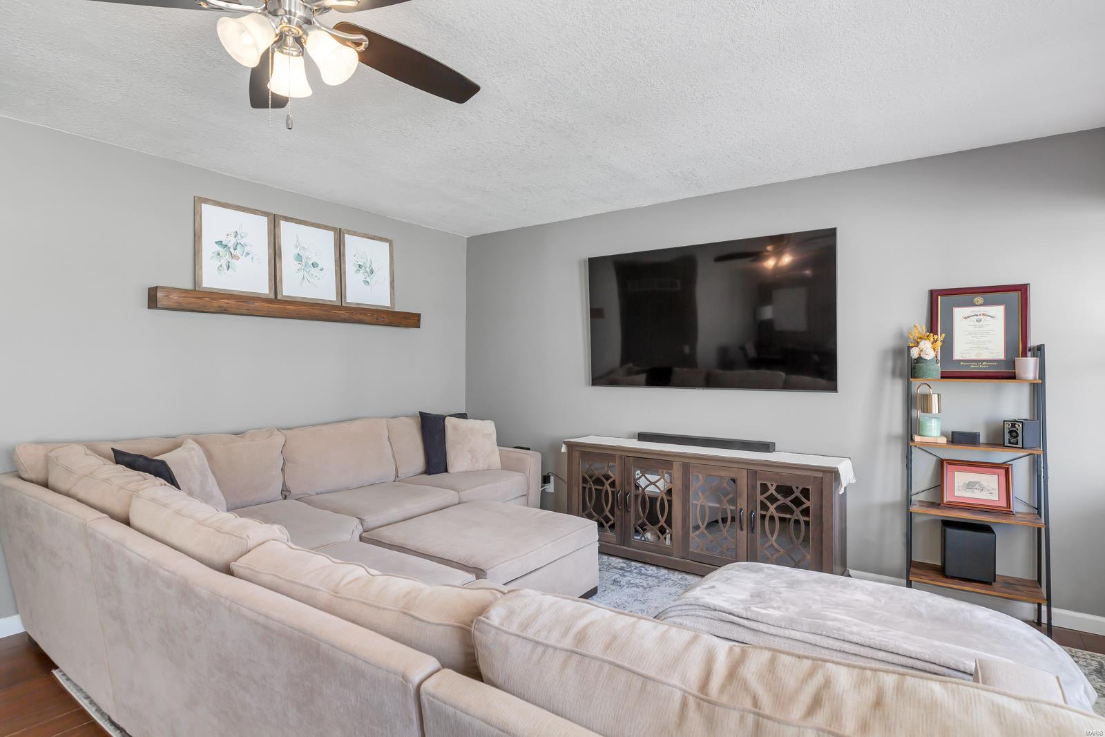 7006 Randolph Drive Barnhart, MO 63012 - Photo 4 of 26