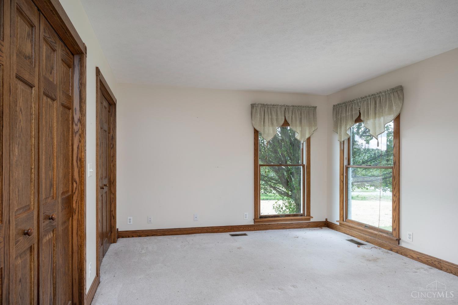 5351 Main Road Hillsboro, OH 45133 - Photo 16 of 31 Gallery Image 16
