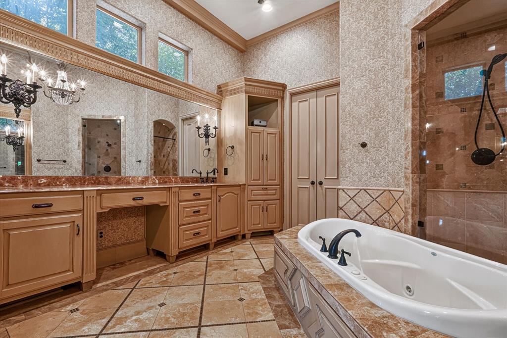 6032 Burgundy Road Dallas, TX 75230 - Photo 9 of 39 Gallery Image 9