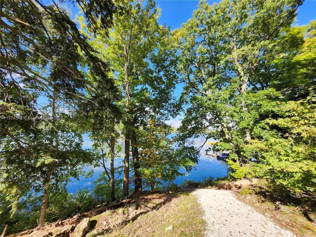 $319,500 | 18443 Otter Point Road, Wellesley Island, NY 13640