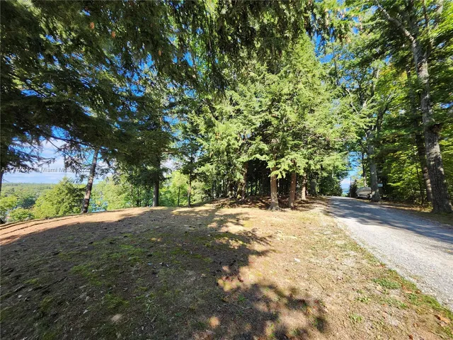 $319,500 | 18443 Otter Point Road, Wellesley Island, NY 13640