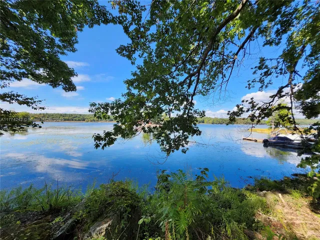 $319,500 | 18443 Otter Point Road, Wellesley Island, NY 13640