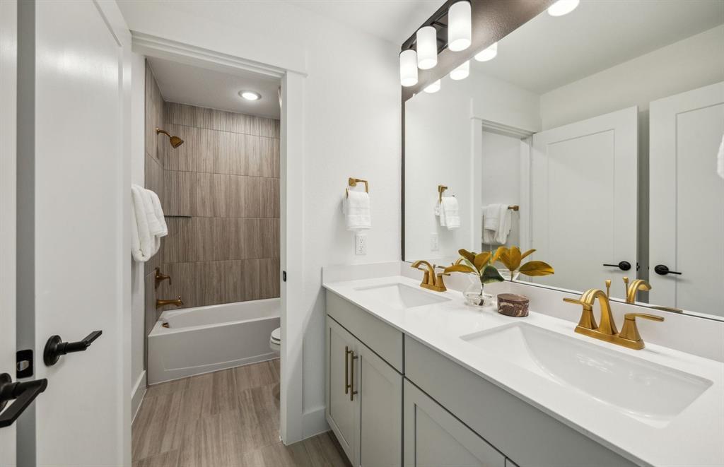 1609 Tyler Drive Anna, TX 75409 - Photo 16 of 18 Spacious secondary bathroom *Model Representation*
