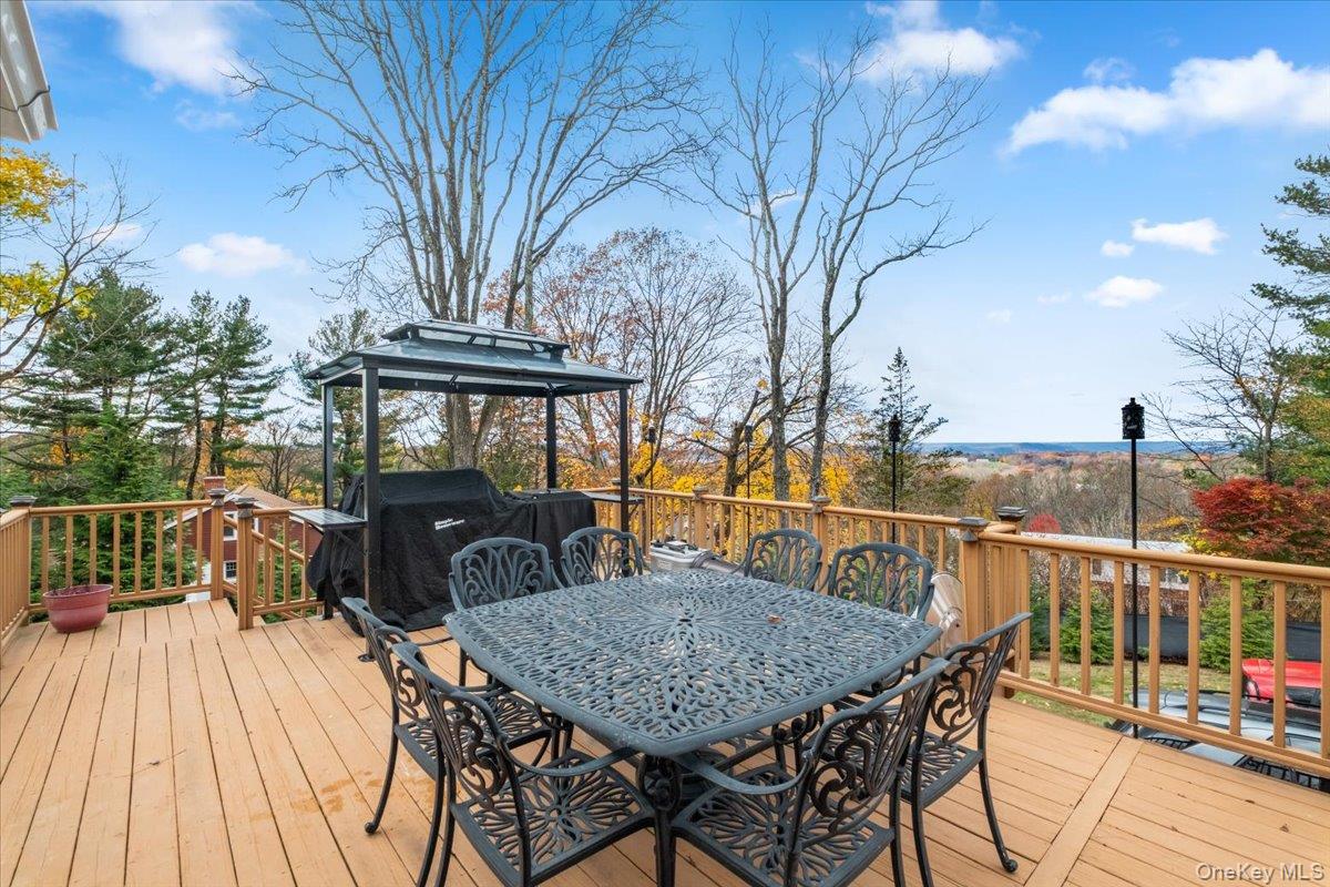 27 Ryder Road Ossining, NY 10562 - Photo 32 of 38