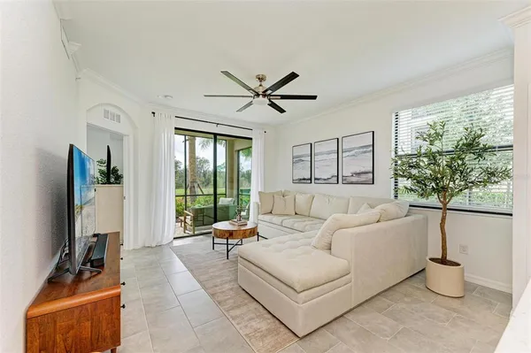 $3,000 | 18114 Gawthrop Drive, Unit 108, Bradenton, FL 34211