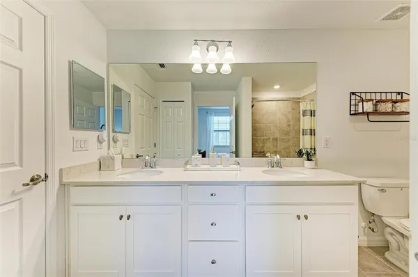 $3,000 | 18114 Gawthrop Drive, Unit 108, Bradenton, FL 34211