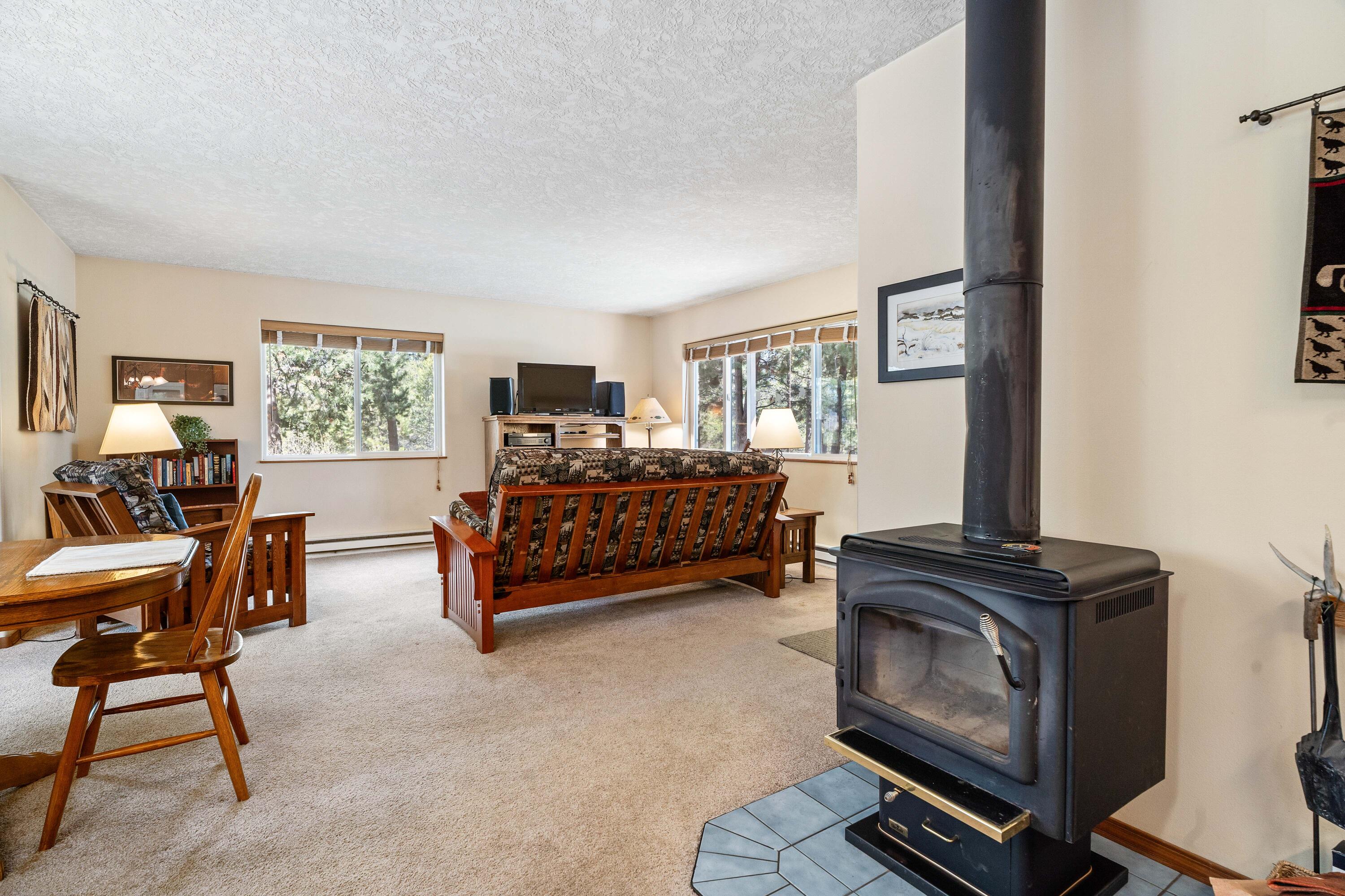 16545 Sprague Loop La Pine, OR 97739 - Photo 14 of 45 Certified Woodstove