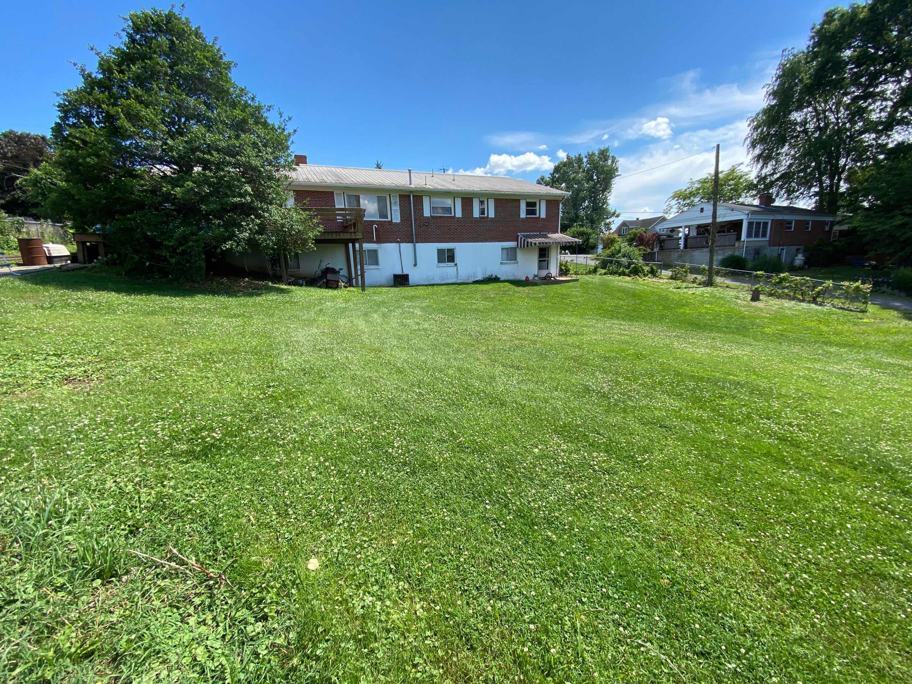 243 Green Hill Road Union, WV 24983 - Photo 4 of 34 Gallery Image 4