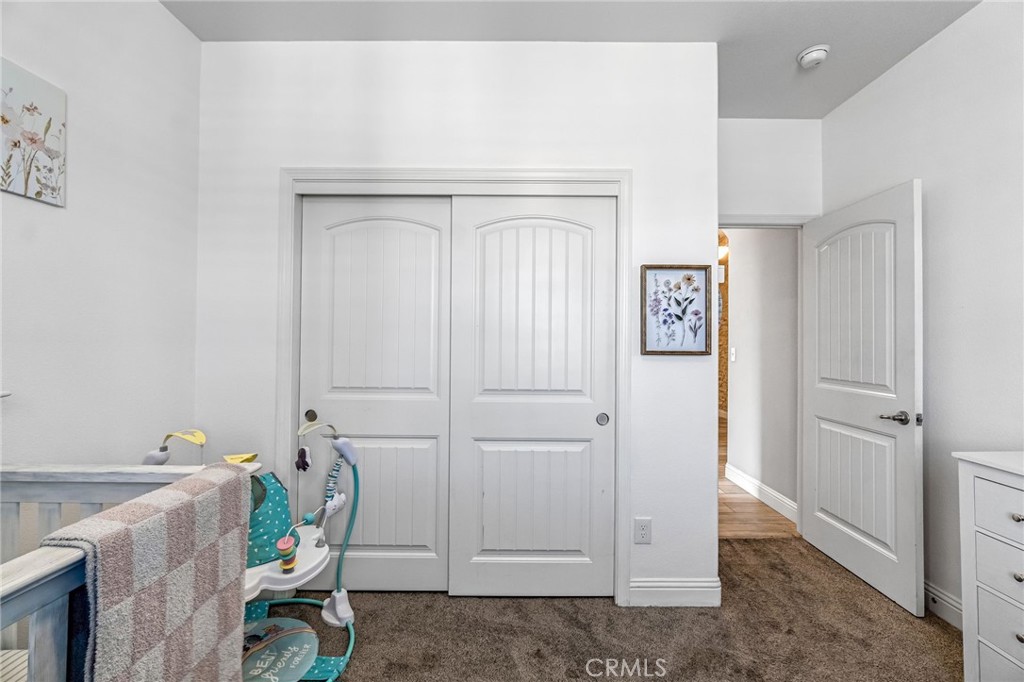 294 Double Tree Court Madera, CA 93637 - Photo 19 of 40 a view of entryway with workspace