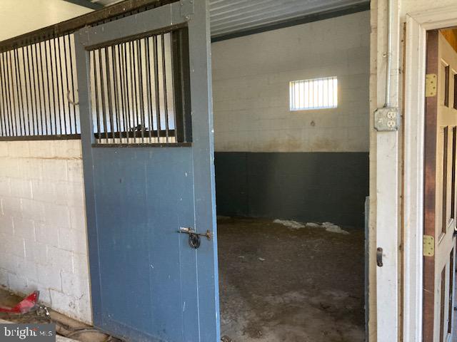 1404 Uniontown Road Westminster, MD 21158 - Photo 14 of 24