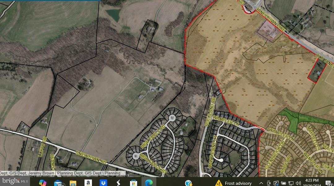 1404 Uniontown Road Westminster, MD 21158 - Photo 3 of 24 a picture of door of a house