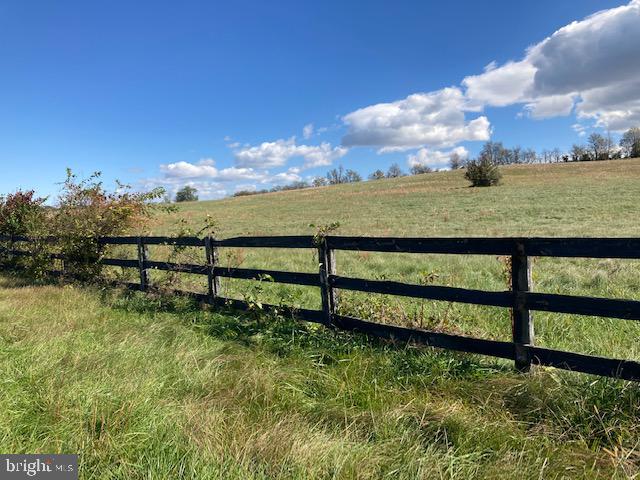 1404 Uniontown Road Westminster, MD 21158 - Photo 4 of 24 a view of a garden with an outdoor space