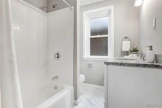 $500,000 | 7162 Pershing Avenue, University City, MO 63130