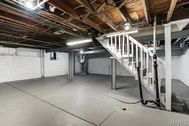 $500,000 | 7162 Pershing Avenue, University City, MO 63130