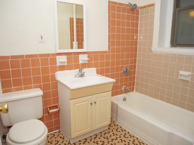 $2,185 | 1382 Beacon Street, Unit 4, Brookline, MA 02446