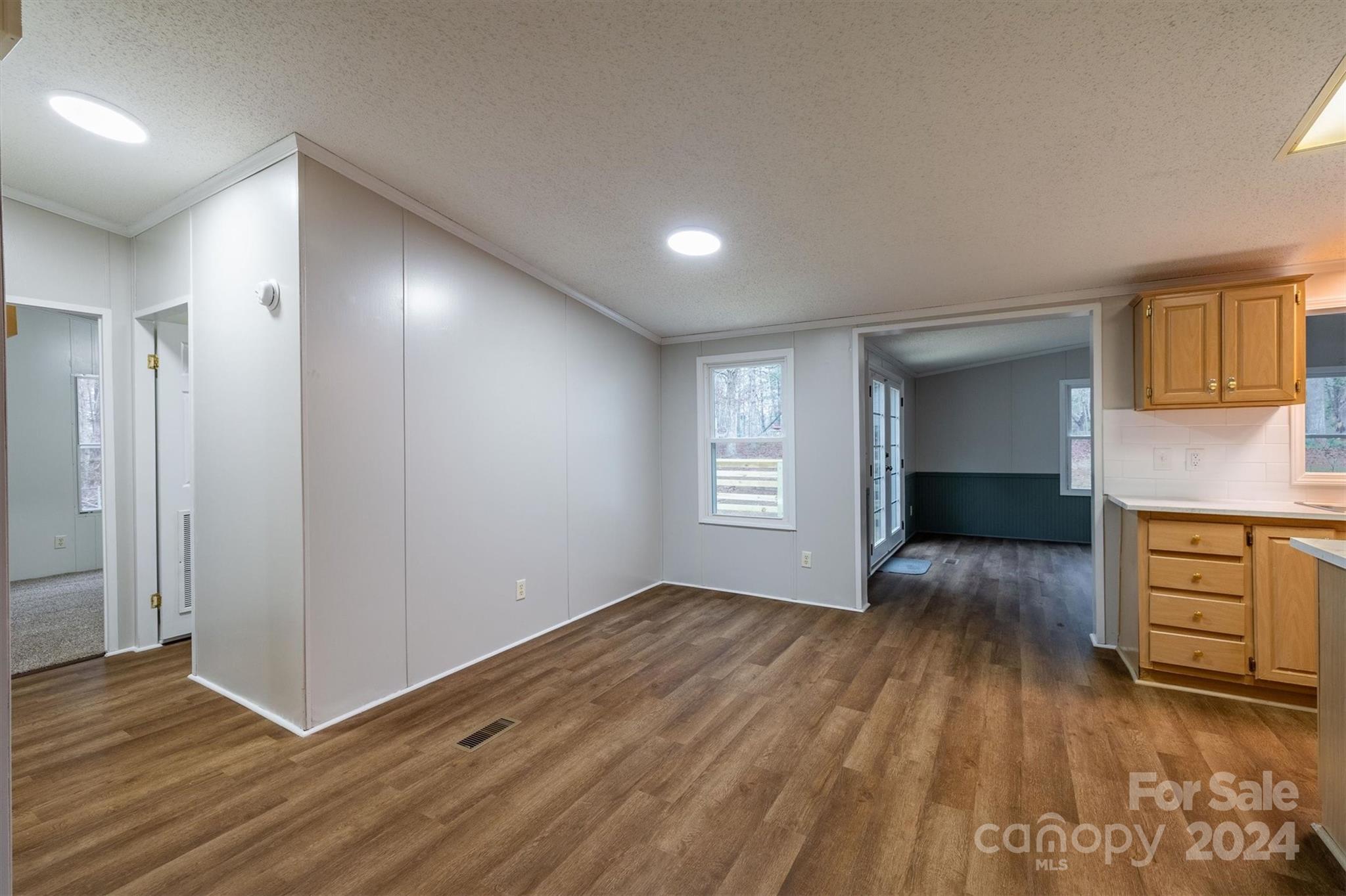116 R And Circle South Apex, NC 27523 - Photo 5 of 22 Gallery Image 5