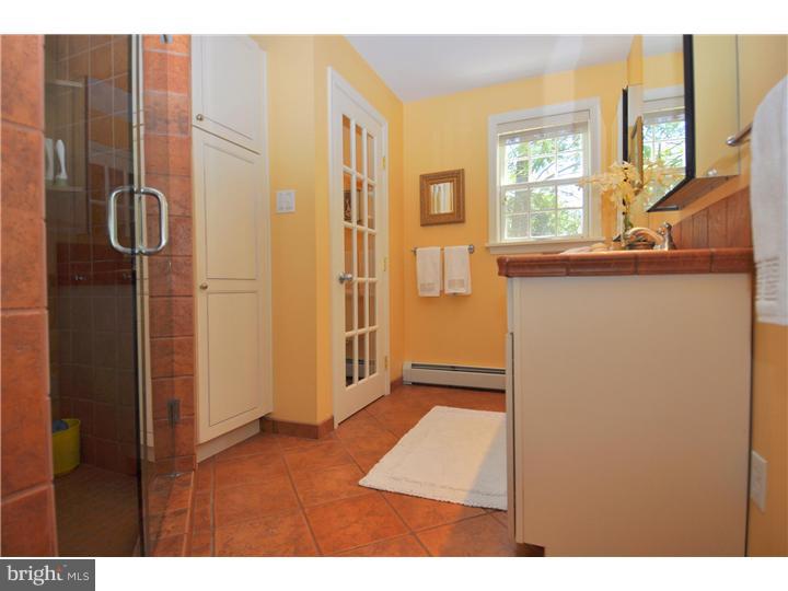 420 Glenwyth Road Wayne, PA 19087 - Photo 16 of 25 Master Bathroom