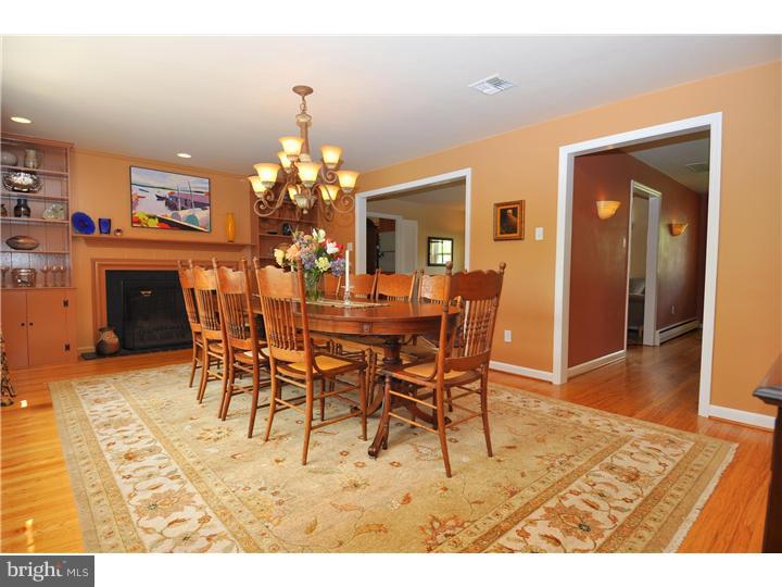 420 Glenwyth Road Wayne, PA 19087 - Photo 5 of 25 Dining Room