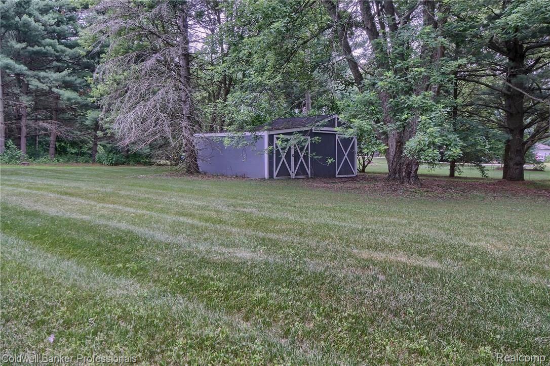 7329 Merritt Road Ypsilanti, MI 48197 - Photo 37 of 37 Shed.jpg