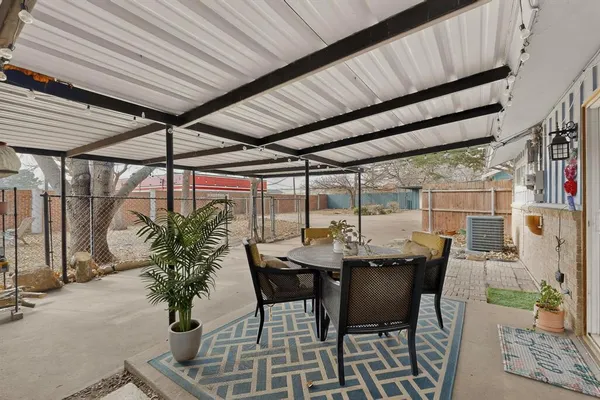 $464,900 | 153 Sheri Lane, Hurst, TX 76053