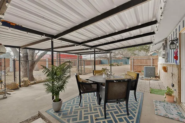 $474,900 | 153 Sheri Lane, Hurst, TX 76053