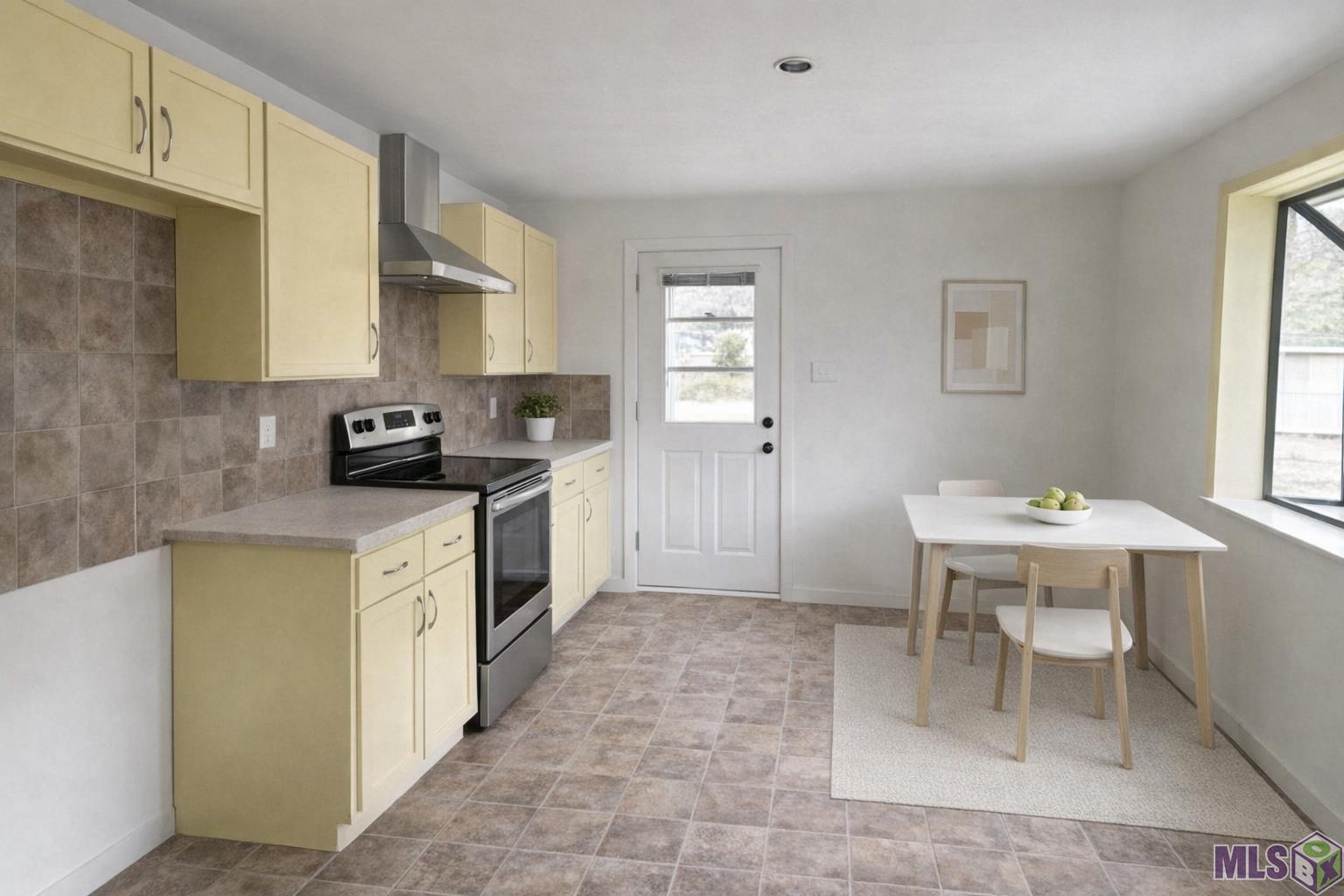 7399 Maplewood Drive Baton Rouge, LA 70812 - Photo 6 of 18 Staged Kitchen