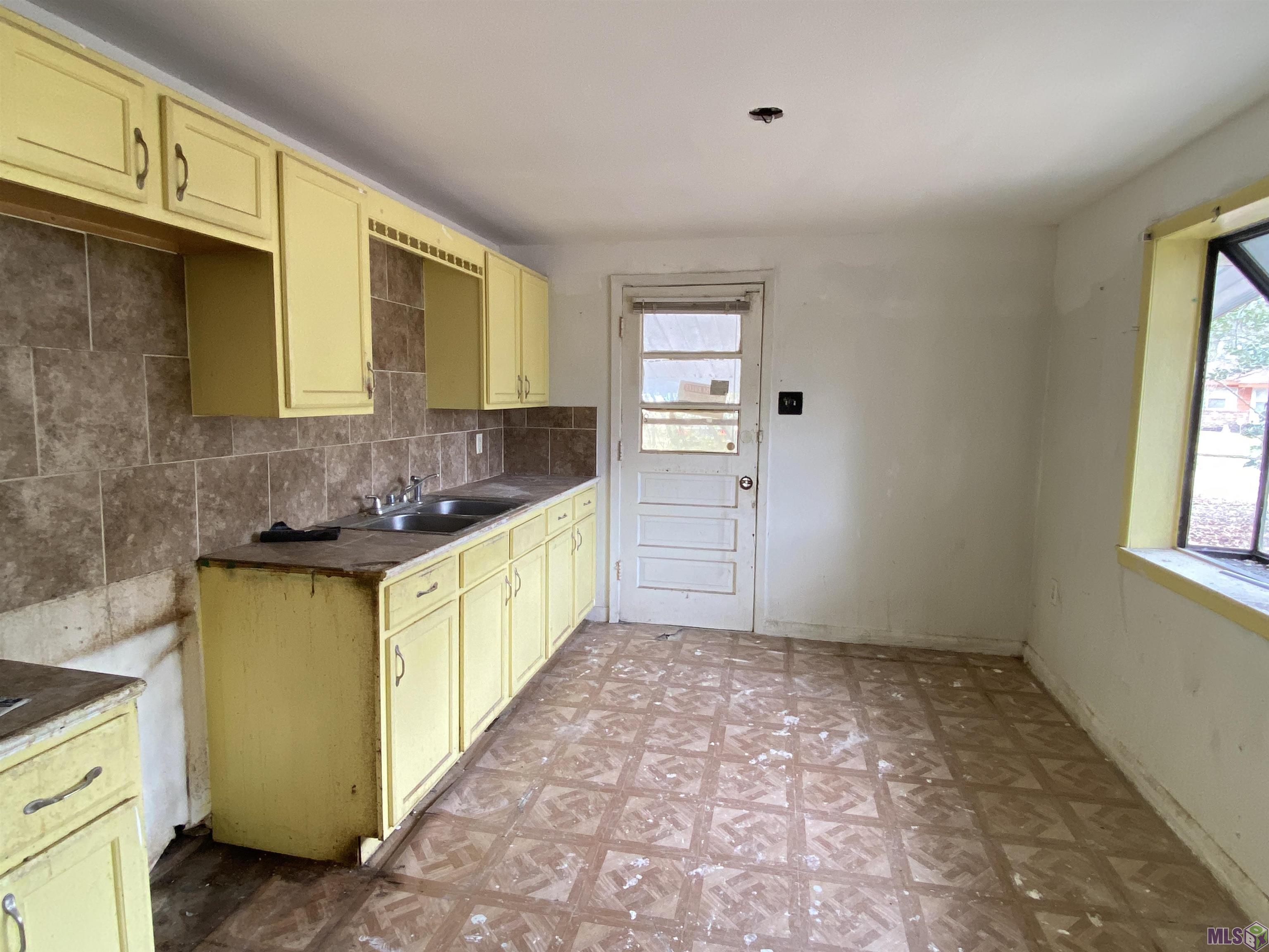 7399 Maplewood Drive Baton Rouge, LA 70812 - Photo 7 of 18