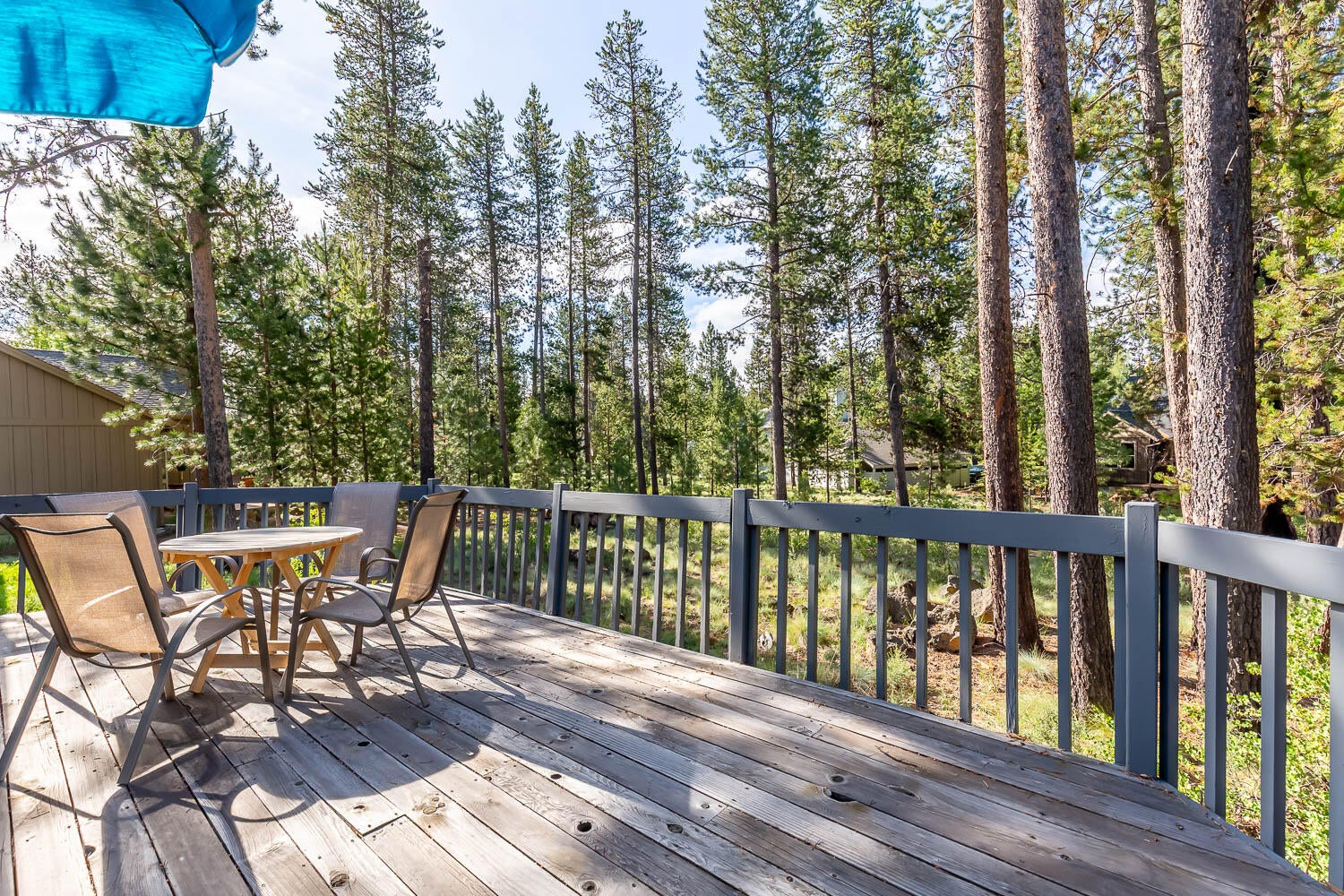 18193 Oregon Loop, Unit 4 Sunriver, OR 97707 - Photo 14 of 40 Deck