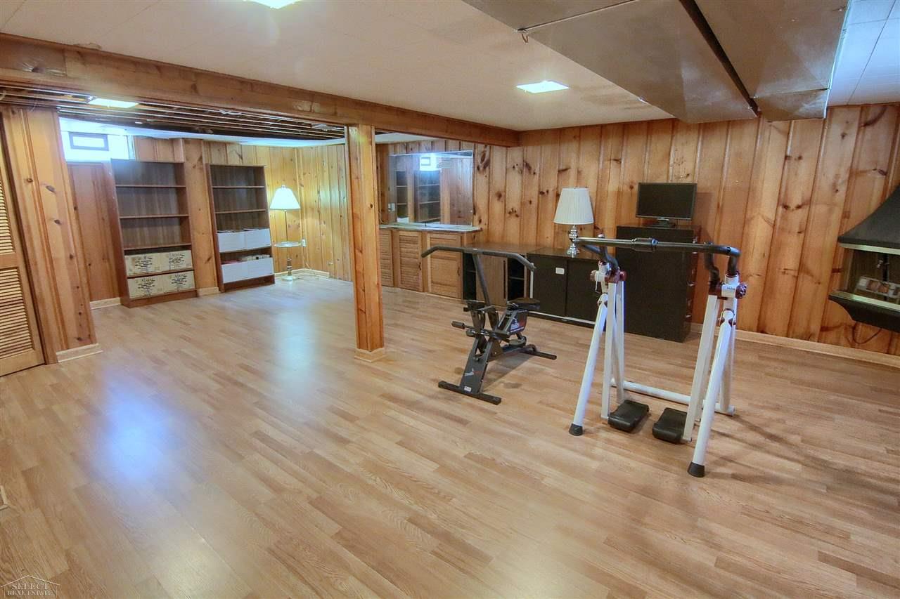 18135 Stephens Road Eastpointe, MI 48021 - Photo 26 of 30 31387640-25.JPG
