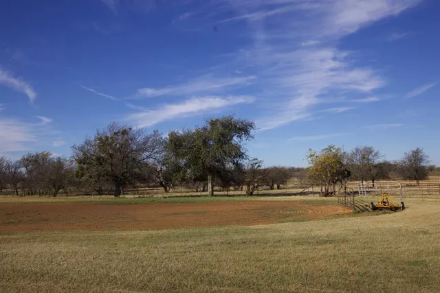 $1,100,000 | 6172 Fm 1769, Graham, TX 76450