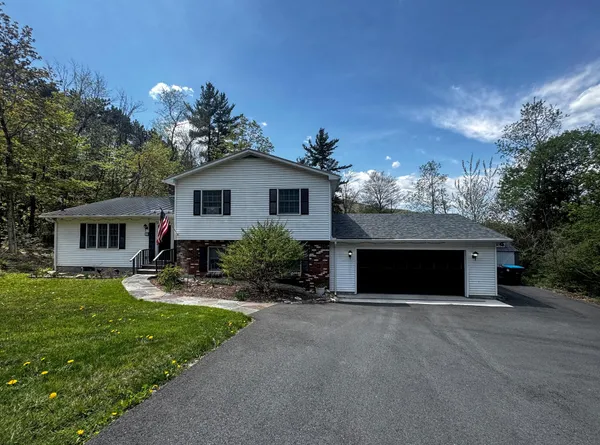 $419,000 | 131 Pine Circle, Bennington, VT 05201